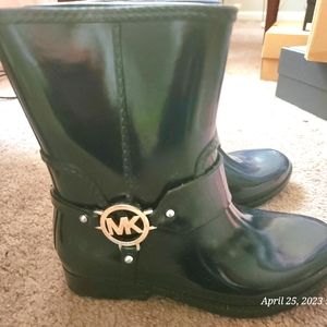Micheal kors rain boots